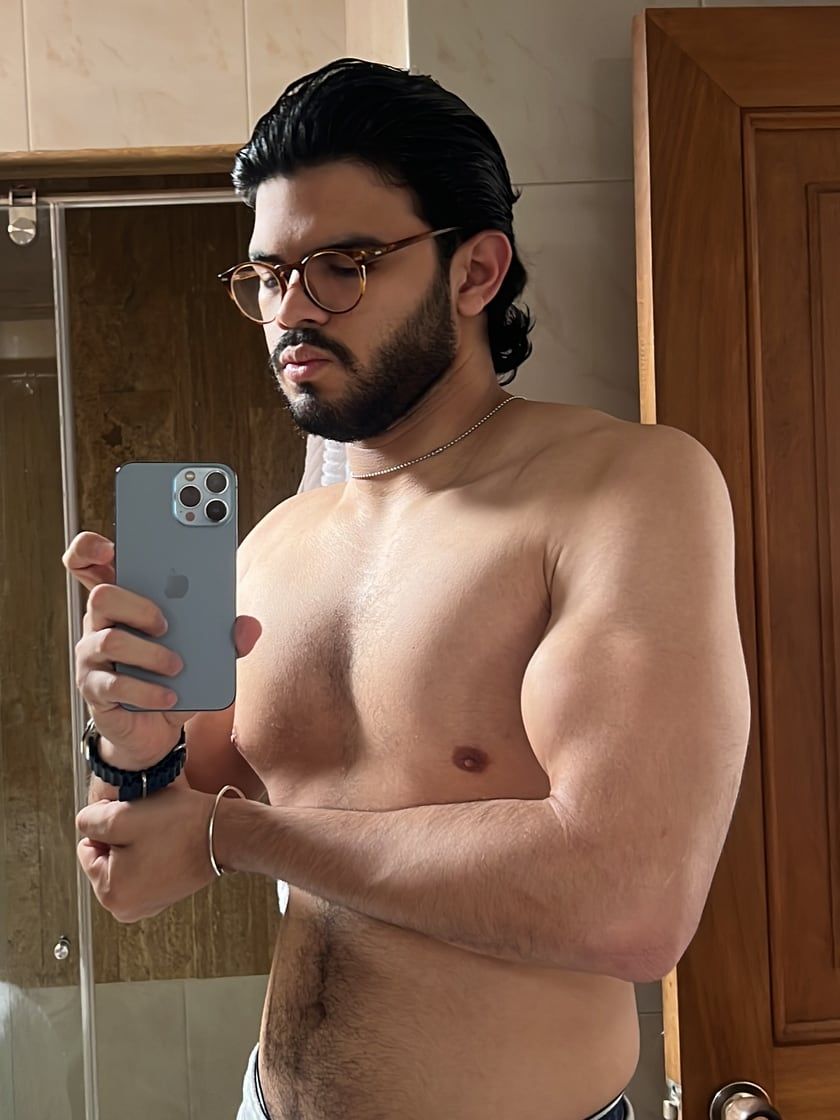 Yo antes del cambio, foto de espejo en mi baño